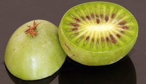 Actinidia_arguta_fruit